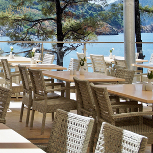 Set di Sedie e Tavoli JEILI in Legno per Esterni, Arredamento Moderno per Ristoranti e Resort - Product Image 4