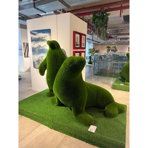 Sculpture d'animal verte en herbe artificielle pour la décoration de centres commerciaux et de lieux photo - Product Image 1