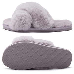 Zapatillas vegana de piel sintética para mujer, pantuflas de Casa mullidas con punta abierta, para invierno - Product Image 2