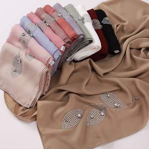 手工长丝麦地那丝绸热钻石粘钻石长围巾头巾不容易起皱穆斯林妇女的头巾披肩 - Product Image 1