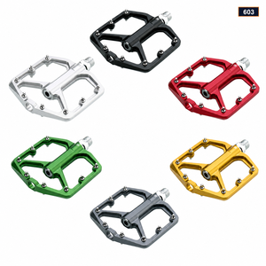 Pédale <span class=keywords><strong>VTT</strong></span> plate personnalisée 106 mm, 302 g, 19 mm, en aluminium CNC mince, 8 broches, CR-MO, Fabricant de pièces CNC ODM pour pédales de vélo <span class=keywords><strong>VTT</strong></span> - Product Image 1