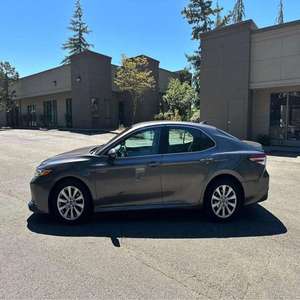 Toyota Camry Cars Fresh & Clean d'occasion Prix bon marché Vente à chaud Meilleur prix en stock Sans accident Historique Vitesse maximale à vendre - Product Image 6