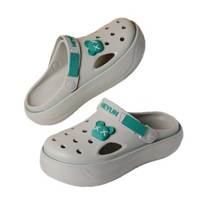 Sandales Crocs Meyun à semelle épaisse antidérapante en EVA, hauteur de talon 2-3 cm, avec logo imprimé en 3D, motif animal, pour la plage et le quotidien - Product Image 5
