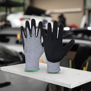 Gants de sécurité résistants aux coupures de niveau 5 en HPPE tricoté, enduits de nitrile ou de PU, pour les travailleurs mécaniciens - Product Image 1