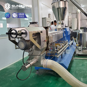 Machine à fabriquer des corn puffs SunPring Pakistan, machine pour la production de corn puffs, extrudeuse à double vis - Product Image 2