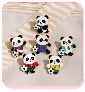 热销足球吉祥物足球熊猫新款胸针创意卡通环绕球衣徽章软珐琅翻领别针 - Product Image 3