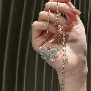 Collar de Plata de Ley S925 con Colgante de Gota de Agua Minimalista con Borla de Lágrima, Cadena Fina y Delicada para la Clavícula - Product Image 1