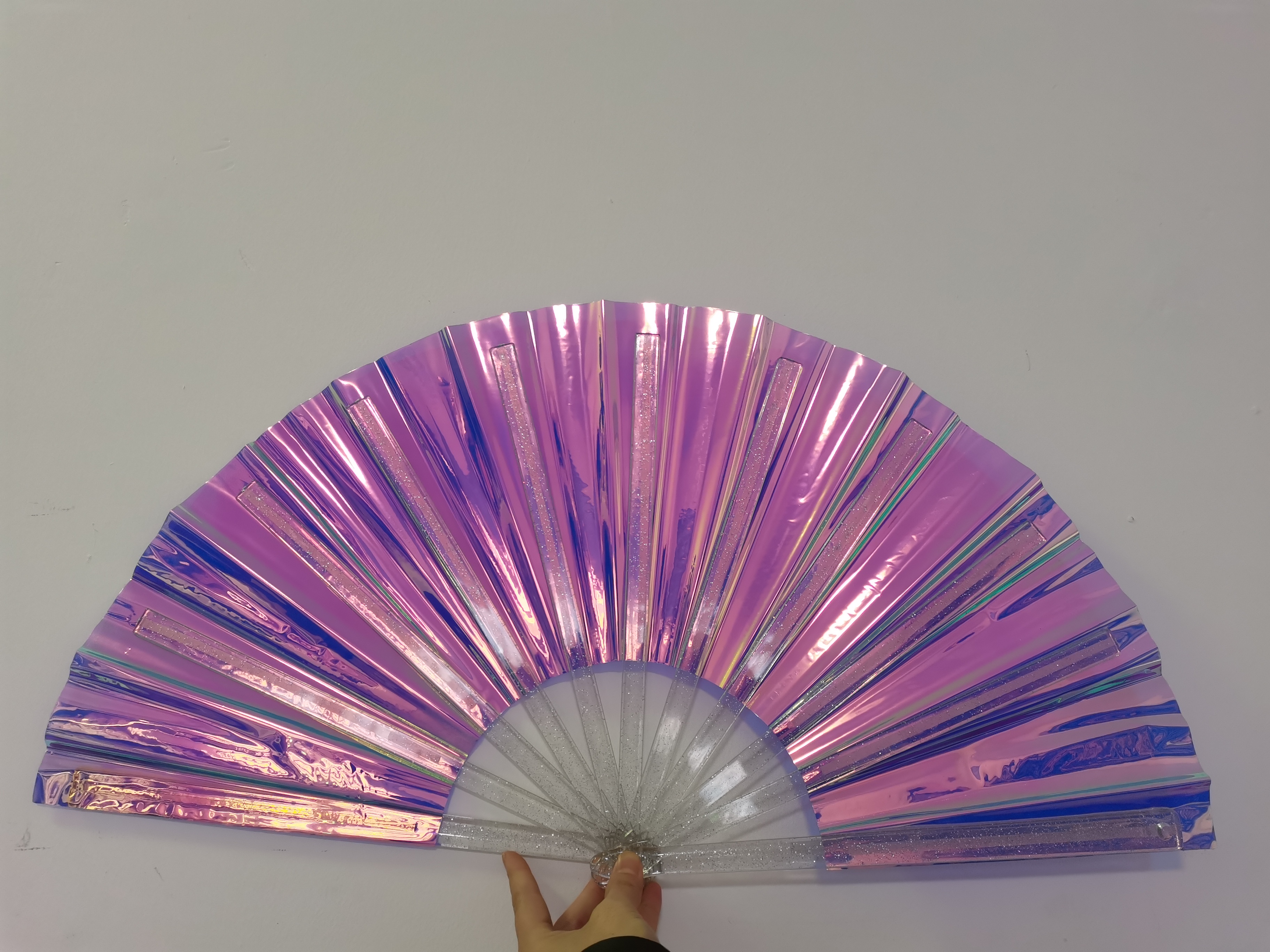 แดงอ่อน