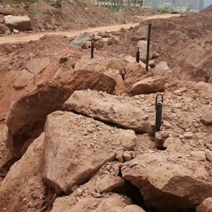 Système de brisage de roche au CO2 DINGLI avec pompe, moteur et engin pour l'exploitation en carrière et l'exploitation minière - Product Image 6