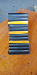 ทางลาดยาง kerb ทางลาดสำหรับรถยนต์ที่ขับเคลื่อนด้วยถนนที่เคลื่อนที่ได้มีความปลอดภัยสูง - Product Image 3