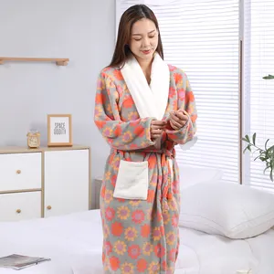 Custom printing fashionable 100% polyester soft lady bath robes wholesale women bathrobe with printed pattern