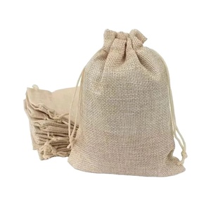 Idée cadeau de Noël écologique : sacs en toile de jute avec cordon de serrage - Product Image 1