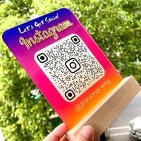 Base de Madera con Soporte de Acrílico Transparente para Código QR, Elegante y Personalizable, con 2 Estantes Desmontables, Precio de Fábrica