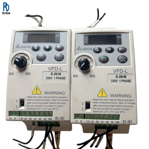 Variateur de fréquence industriel 0,4 kW 230 V monophasé AC, modèle VFD004L21A, pour système de contrôle de moteur d'usine - Product Image 1