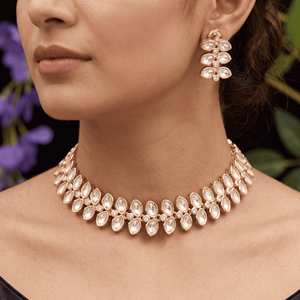 Elegante Conjunto de Collar Gargantilla de Latón Chapado en Oro con Moissanita y Kundan, y Pendientes a Juego, Joyería de Diseño para Aniversario para Mujer - Product Image 2