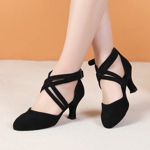 Chaussures de <span class=keywords><strong>danse</strong></span> latine pour femmes à lanières croisées bleues, talon bas, pour la <span class=keywords><strong>danse</strong></span> de salon, la rumba, <span class=keywords><strong>le</strong></span> jazz, <span class=keywords><strong>le</strong></span> <span class=keywords><strong>tango</strong></span>, avec semelle en daim - Product Image 2