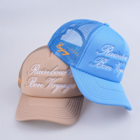 Tasarım kendi Logo nakış köpük yama örgü 5 Panel kap moda kamyon şoförü şapkaları kap