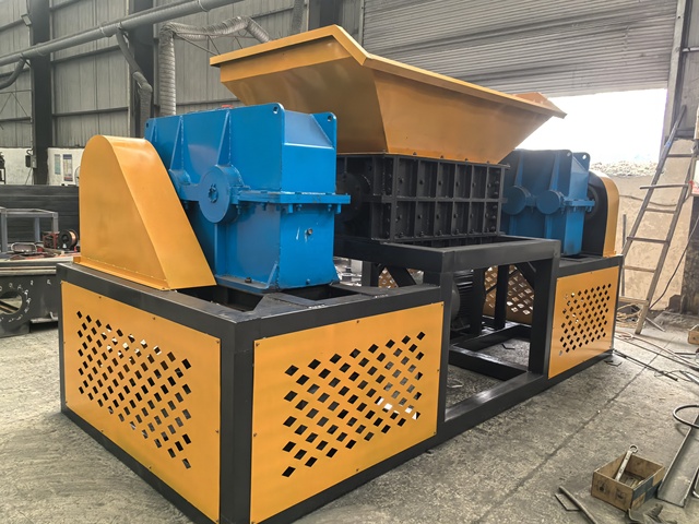 Double Shaft Shredder Heavy Duty for Waste Plastic Bottle Film Drum Recycling Machine