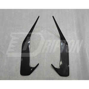 คาร์บอนไฟเบอร์กันชนหลังแบบ Canards สำหรับรถยนต์ Lamborghini URUS - Product Image 4
