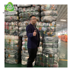 Pantalon court pour femme Balles de vêtements d'occasion 45Kg Balles de vêtements de seconde main - Product Image 1