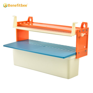 Trappola per Polline d'Api in Plastica <span class=keywords><strong>Attrezzatura</strong></span> Apistica Benefitbee - Product Image 1