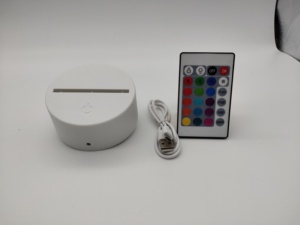 Lampu Meja Akrilik Standar Sertifikasi <span class=keywords><strong>CE</strong></span>, Lampu Malam 3D Visual Samping Tempat Tidur