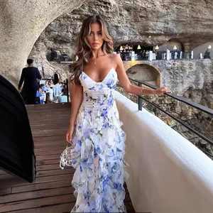 Robe de soirée longue en mousseline à imprimé floral, épaules dénudées, taille empire, avec superposition transparente, élégante pour femme - Product Image 1
