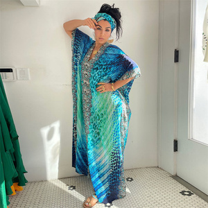 Venta caliente Mujeres <span class=keywords><strong>Beach</strong></span> Long Dress Bikini Cover up Robe De Plage <span class=keywords><strong>Beach</strong></span> Cover up Kaftan <span class=keywords><strong>Beach</strong></span> Wear Batwing Floral Print Maxi Dress - Product Image 2