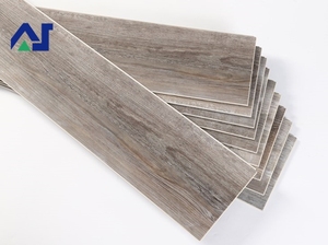 Fabricant OEM/ODM de revêtements de sol SPC de qualité supérieure, résistants au feu et imperméables, à système de <span class=keywords><strong>clic</strong></span>, pour la décoration intérieure - Product Image 3
