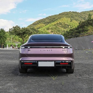 Sedán de Lujo de 5 Plazas de Alta Velocidad, Vehículo de Nueva Energía con 1400 KM de Autonomía, Auto Híbrido Eléctrico Lynk&Co 10 EMP - Product Image 6