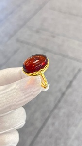 Anello Aperto di Lusso in Argento 925 Antiossidante con Intarsio in Ambra Naturale Ovale Placcato Oro Vero Stile Vintage Unisex - Product Image 3