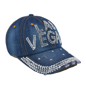 Gorra de Béisbol Deportiva Estructurada de 5 Paneles con Diseño Personalizado, Logotipo de LAS VEGAS Bordado con Pedrería, Cierre Ajustable, de Alto Rendimiento - Product Image 1