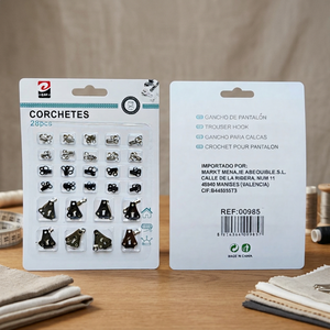 Set Moderno di 24 Utensili per Artigianato con Ganci e Anelli in Plastica a Ventosa - Product Image 3