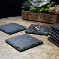Sous-verres en pierre d'ardoise de forme carrée de cadeau de fête des pères avec des tapis de boisson d'assiette en pierre de logo gravé