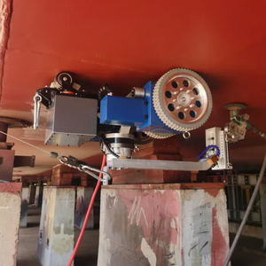 <span class=keywords><strong>Robot</strong></span> de sablage professionnel conçu pour les parois extérieures des réservoirs, équipé de torches de sablage - Product Image 2