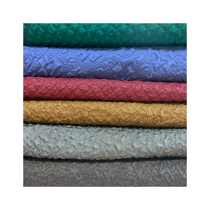 <span class=keywords><strong>Tissu</strong></span> matelassé à fleurs en polyester pongé 240T <span class=keywords><strong>thermique</strong></span> doux personnalisé pour doublure de manteau de veste - Product Image 1