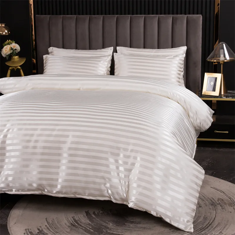 호텔 침대 시트를 위한 백색 직물 침구 고정되는 직물 가정 직물 줄무늬 tc/면 직물