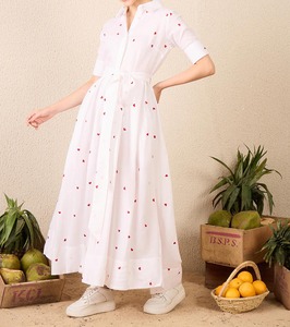 <span class=keywords><strong>Abito</strong></span> Lungo da Donna in <span class=keywords><strong>Lino</strong></span> Bianco <span class=keywords><strong>con</strong></span> Bottoni e Ricamo Cuore Rosso, Maniche Corte e Cintura per Uso Quotidiano - Product Image 2