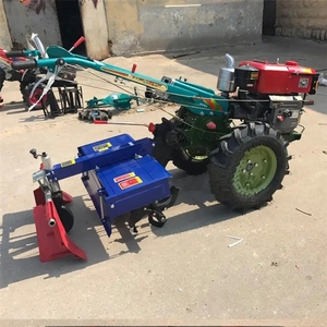 Des tracteurs à pied automoteurs sont utilisés pour creuser des tranchées dans des champs agricoles - Product Image 5