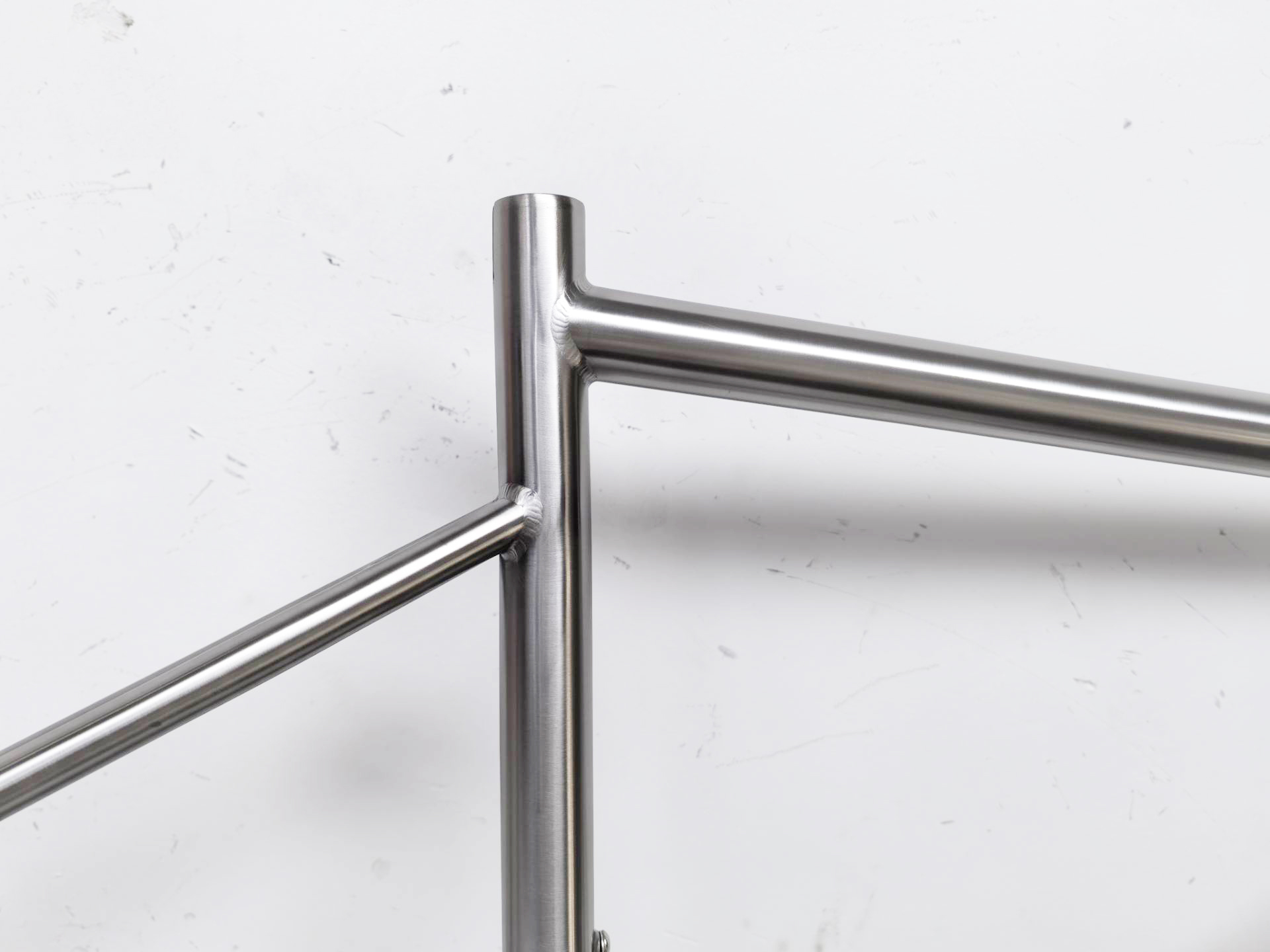 Waltly 700C Disc Road Bike Frame Titanium for Fully Internal