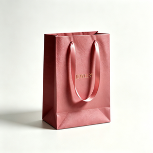 Bolsa de Regalo de Papel con Aspecto de Cuero Personalizada con Logotipo en Dorado y Asa de Listón - Empaque de Lujo para Joyería - Product Image 1