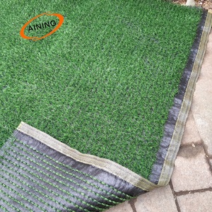 Tissu paysager <span class=keywords><strong>anti</strong></span>-<span class=keywords><strong>herbe</strong></span>, revêtement de sol, tissu tissé en plastique, tissu <span class=keywords><strong>anti</strong></span>-mauvaises herbes, papier de paillage en plastique UV, feuille de paillage agricole - Product Image 5