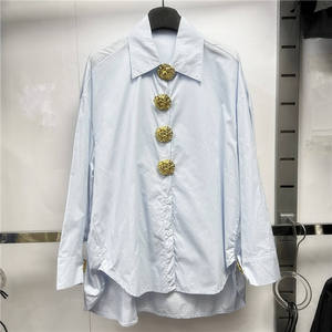 Nouvelle Arrivée 2026 – <span class=keywords><strong>Chemise</strong></span> Oversize Boutonnée pour <span class=keywords><strong>Femme</strong></span> avec Boutons Dorés de Luxe – Blouse Décontractée à Manches Longues Couleur Unie - Product Image 4