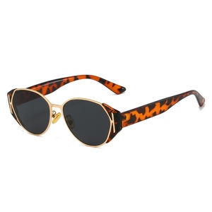 Gafas de Sol Redondas Retro Punk 2025 para Mujer y Unisex, Protección UV400, Montura Pequeña a la Moda - Product Image 3