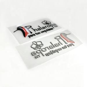 カスタムスクリーン印刷エンボス加工グローブ水着アイロン接着熱プレス3DロゴラバーパッチPVC熱転写ラベル（衣類、帽子、バッグ用） - Product Image 2