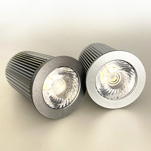 Super brillante <span class=keywords><strong>10W</strong></span> LED Spotlight GU10 <span class=keywords><strong>MR16</strong></span> carcasa larga COB LED bombilla lámpara 110V 220V para interior dormitorio luces de techo 3000K 6000K - Product Image 2