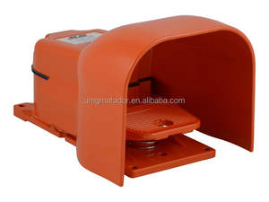 Parti <span class=keywords><strong>JLG</strong></span> 1001117172 gruppo interruttore a pedale per sollevamento aereo per attrezzatura originale <span class=keywords><strong>JLG</strong></span> - Product Image 2