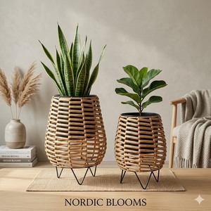 Support de pot de fleurs en rotin Nordic Blooms, tressé, pour intérieur, avec base en fer, pour la décoration de la maison - Product Image 1