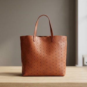 Pochette de mode personnalisée en cuir véritable pour femme avec fermeture éclair, étanche, bandoulière légère pour usage quotidien - Product Image 3