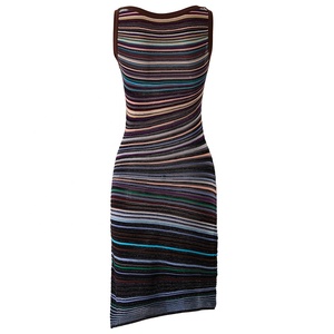 Abito da donna <span class=keywords><strong>in</strong></span> <span class=keywords><strong>maglia</strong></span> <span class=keywords><strong>a</strong></span> blocchi di colore <span class=keywords><strong>a</strong></span> <span class=keywords><strong>righe</strong></span>, girocollo, senza maniche, con orlo asimmetrico, alla moda, casual, slim, mini - Product Image 1